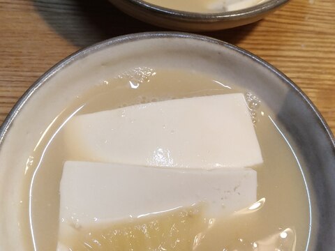 のどごしなめらか★薄切り豆腐の豆乳味噌スープ